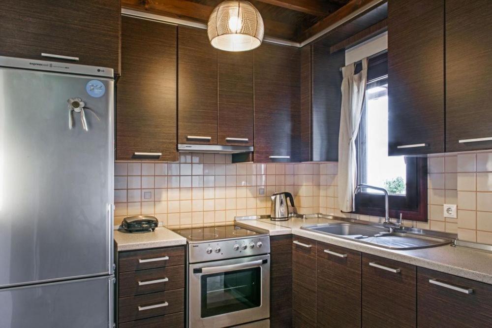 Katevi Luxury Seafront Villa Ierissós Zewnętrze zdjęcie