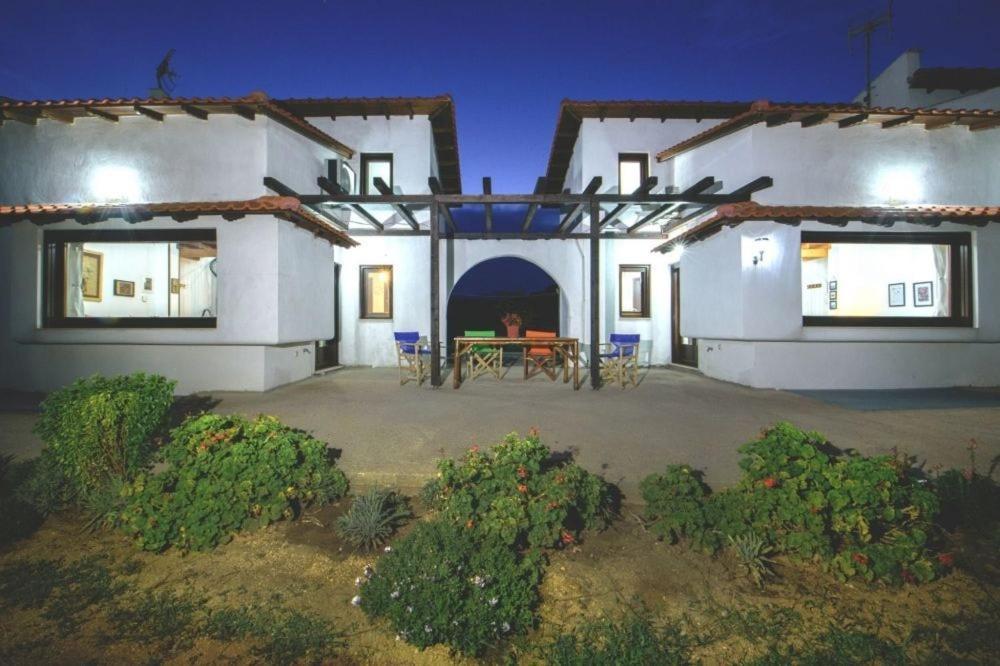 Katevi Luxury Seafront Villa Ierissós Zewnętrze zdjęcie