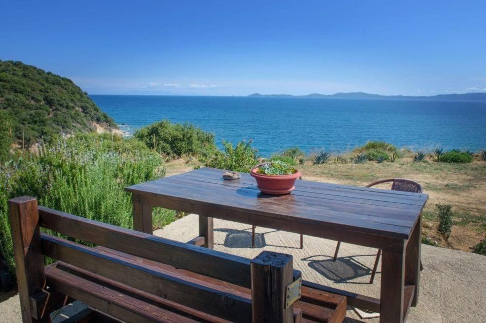 Katevi Luxury Seafront Villa Ierissós Zewnętrze zdjęcie