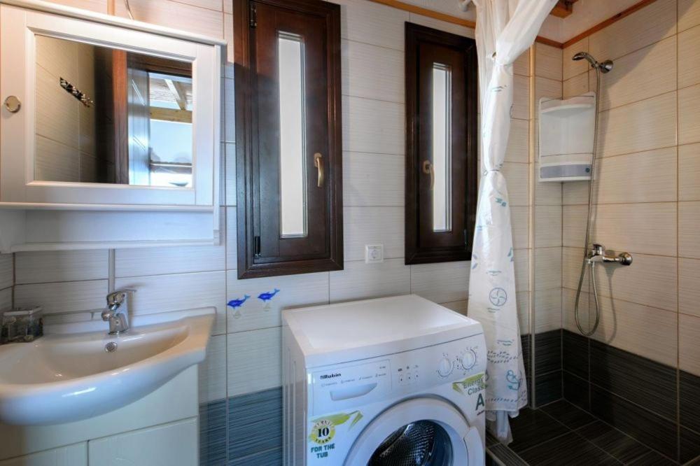 Katevi Luxury Seafront Villa Ierissós Zewnętrze zdjęcie