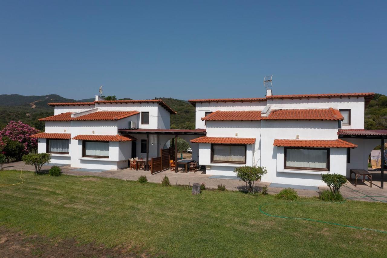 Katevi Luxury Seafront Villa Ierissós Zewnętrze zdjęcie