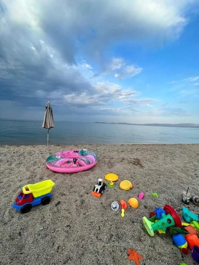 Katevi Luxury Seafront Villa Ierissós Zewnętrze zdjęcie